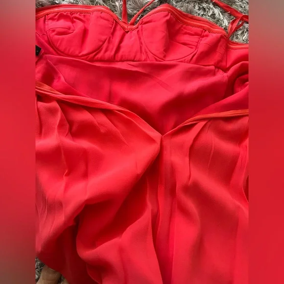 BCBGMaxAzria Vibrant Red 100% Silk Maxi Dress – Size 0 - Picture 8 of 16